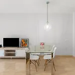 アパート Center Only 150 M Luxury フエンヒロラ