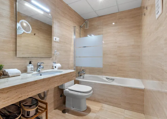 Center Only 150 M Luxury *